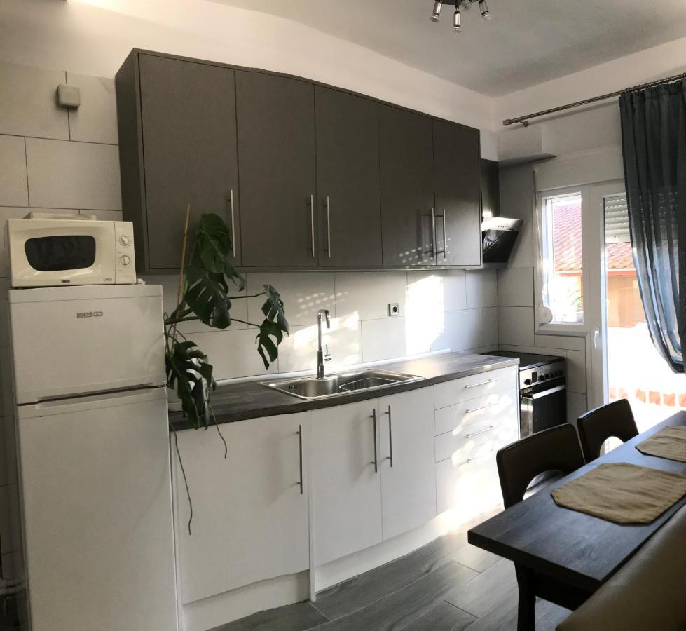 Cosy Studio 35M2 Sindos Екстер'єр фото